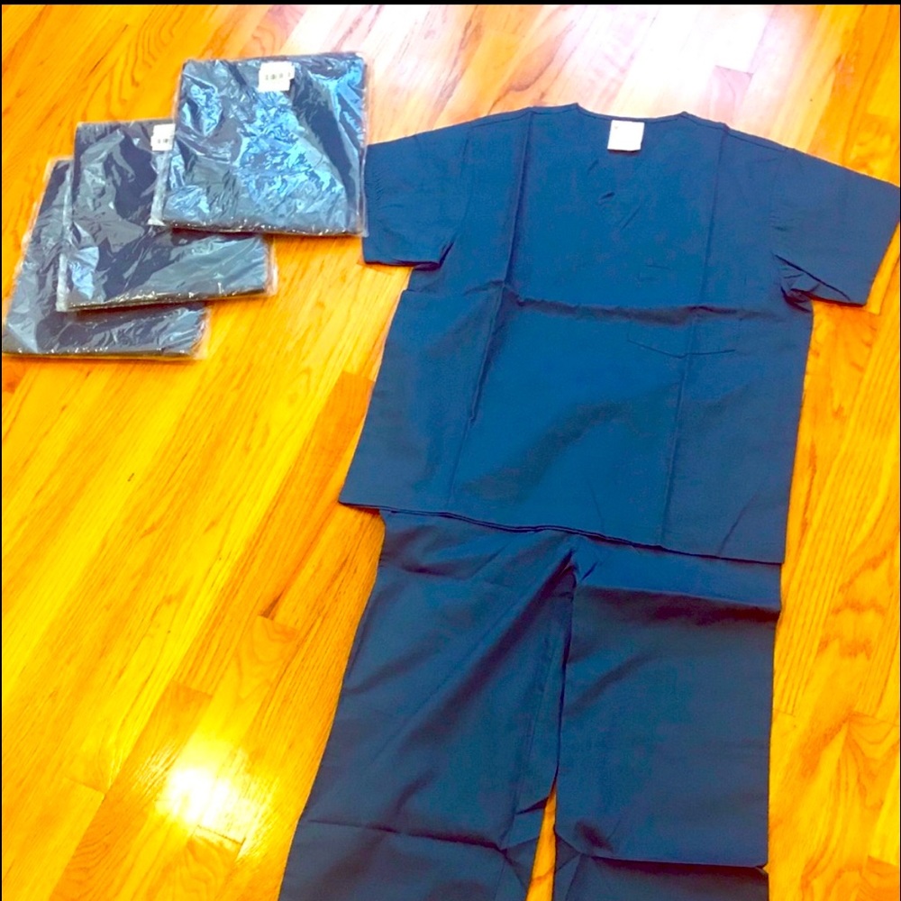 3 pairs Brand new all heart scrub size SML